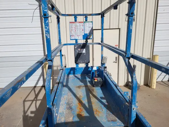 2017 Genie GS-3232 Scissor Lift