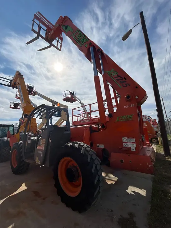 2012 XTREME XR1270 Forklift