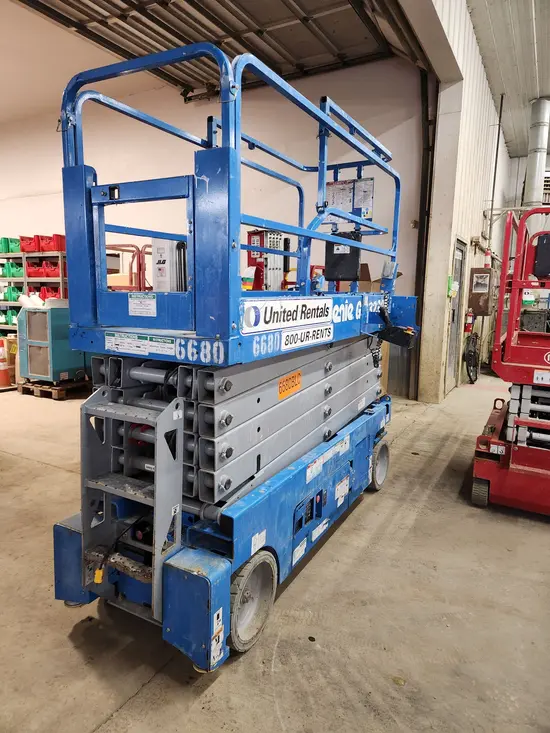 2018 Genie GS-3232 Scissor Lift