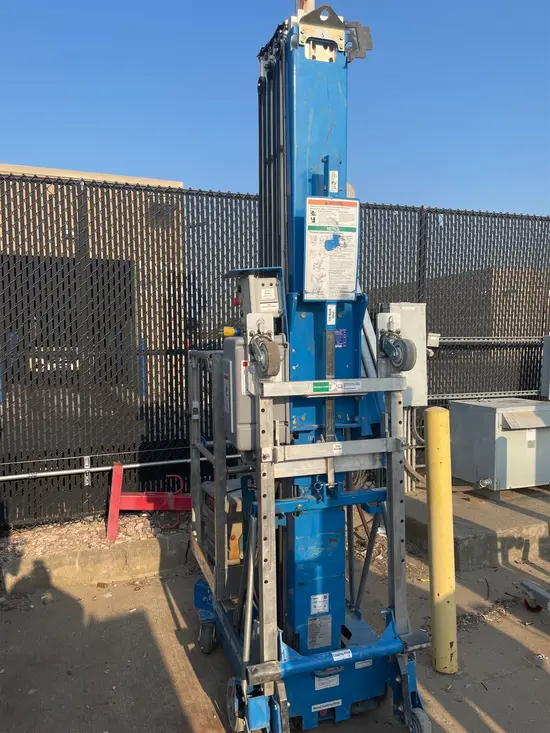 2018 Genie AWP-40SDC Pusharound Lift
