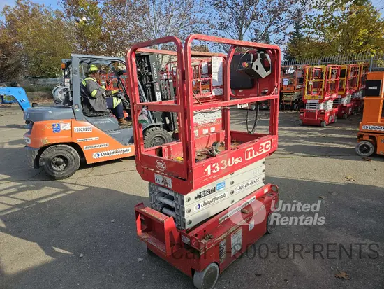 2017 MEC 1330SE Scissor Lift