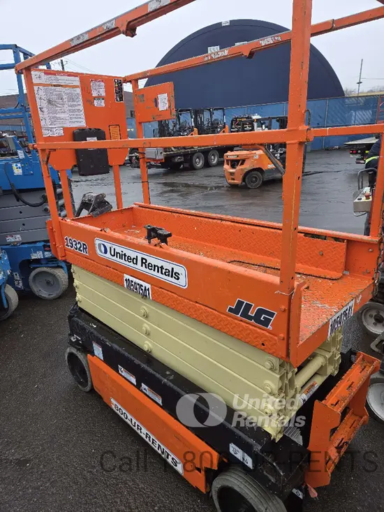 2017 JLG 1932R Scissor Lift
