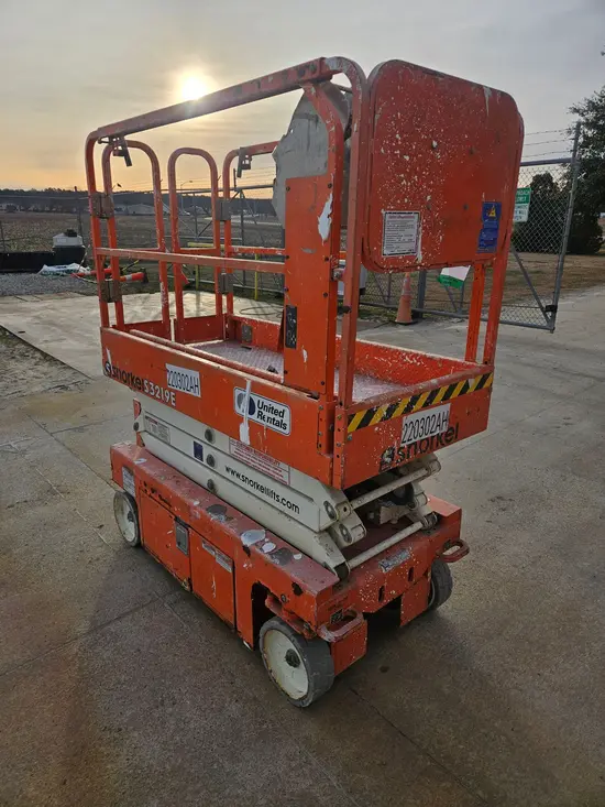 2019 Snorkel S3219E Scissor Lift
