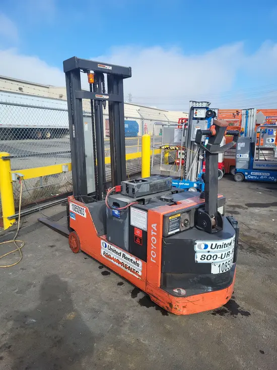 2018 Toyota 6BWC20 Warehouse Forklift