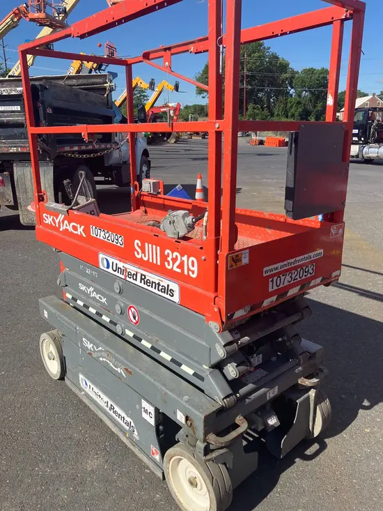 2018 Skyjack SJIII3219 Scissor Lift