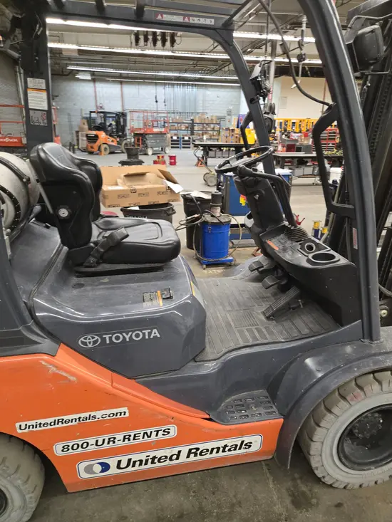 2019 Toyota 8FGU25 Warehouse Forklift
