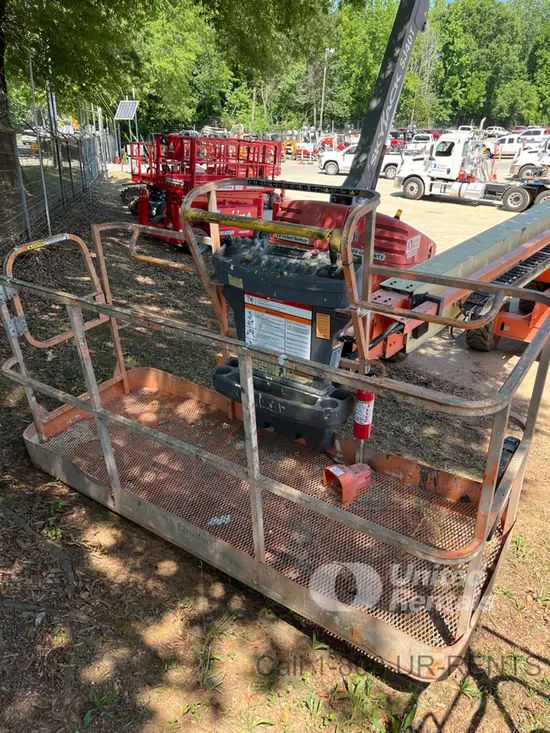 2018 JLG 800S Boom Lift