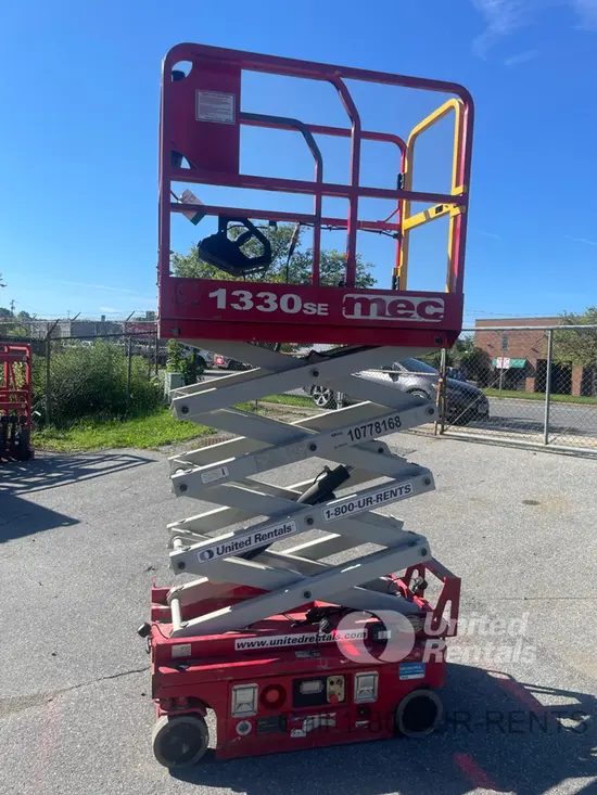 2018 MEC 1330SE Scissor Lift