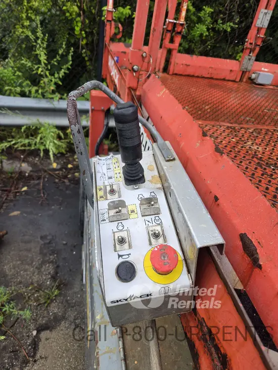 2018 Skyjack SJ6832RT Rough Terrain Scissor Lift
