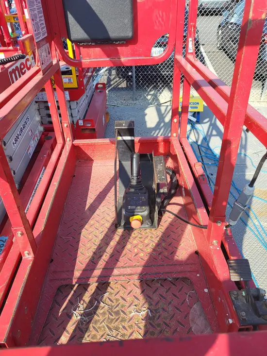 2019 MEC 1330SE Scissor Lift
