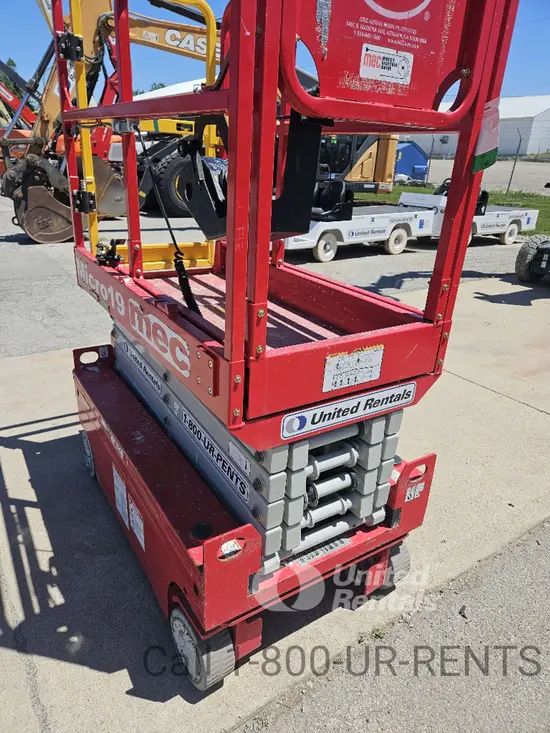 2022 MEC MICRO 19 Scissor Lift