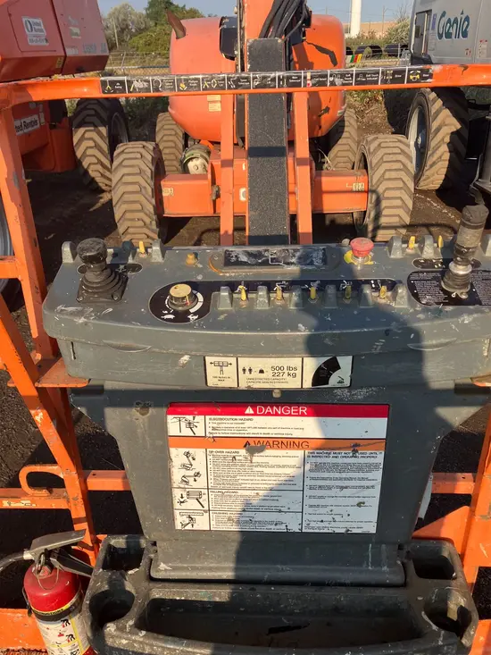 2015 JLG 600AJ Articulating Boom Lift
