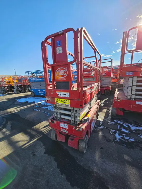 2018 MEC 1930SE Scissor Lift