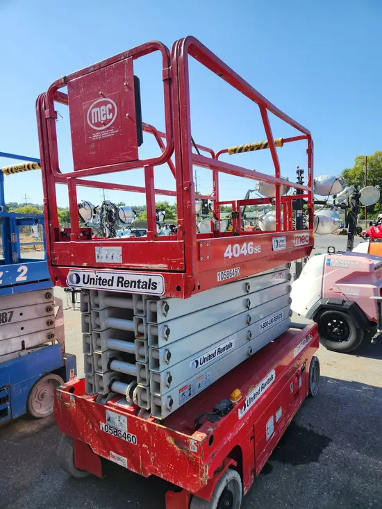 2017 MEC 4046SE Scissor Lift