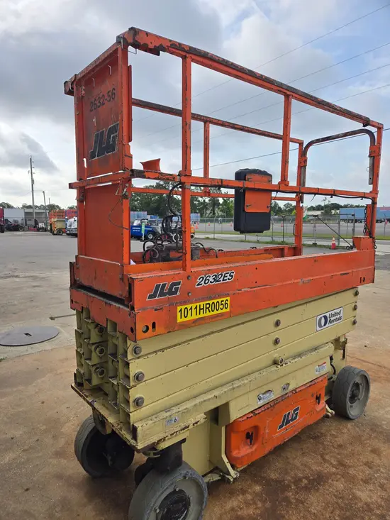 2017 JLG 2632ES Scissor Lift