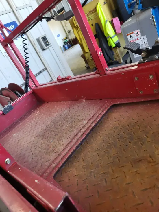 2018 MEC MICRO 19 Scissor Lift
