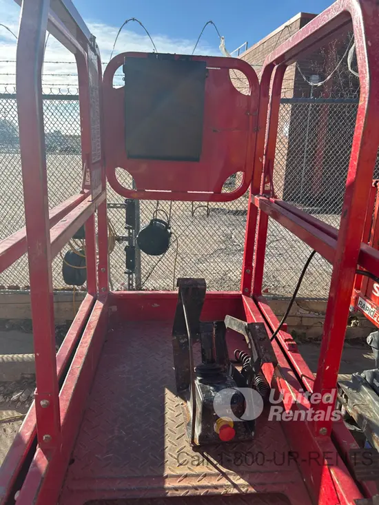 2019 MEC 1930SE Scissor Lift