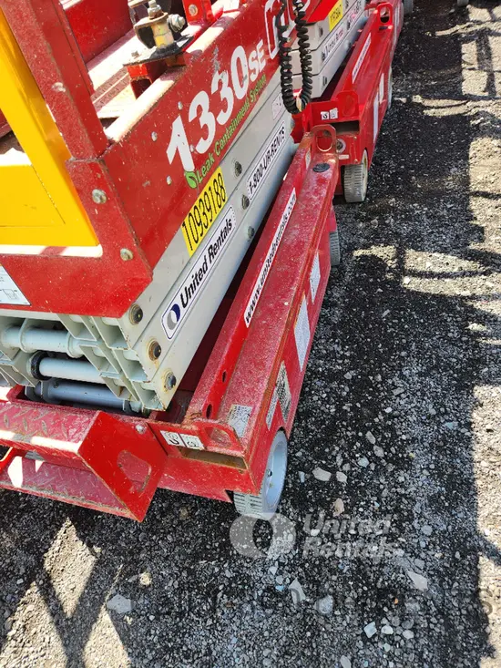 2019 MEC 1330SE Scissor Lift