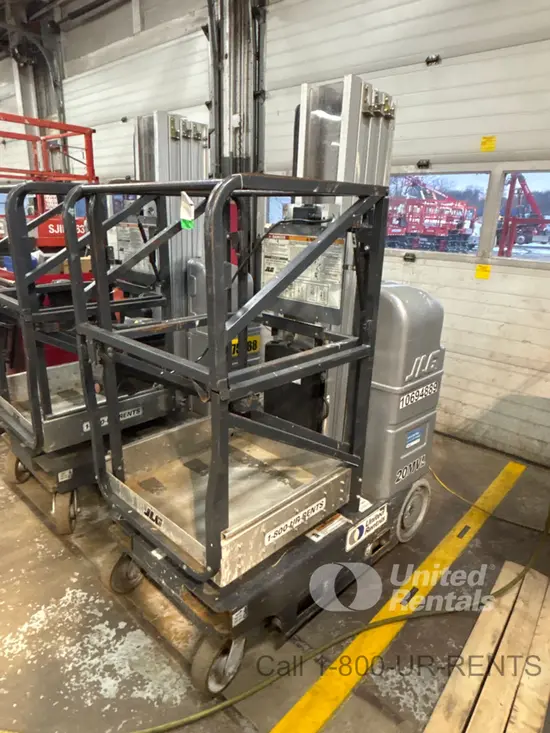 2017 JLG 20MVL Self-Propelled One-Person Lift