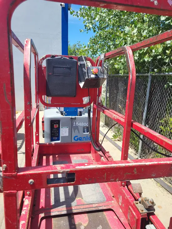 2017 MEC 1330SE Scissor Lift