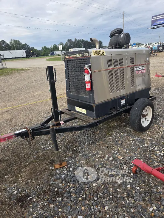 2019 Lincoln Electric VANTAGE 549 Welder