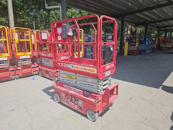 2018 MEC 1330SE Scissor Lift