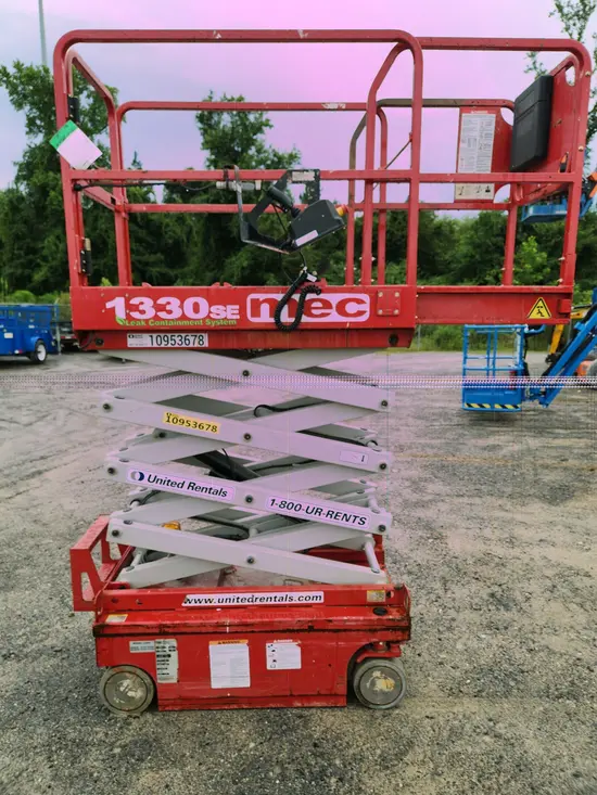 2019 MEC 1330SE Scissor Lift