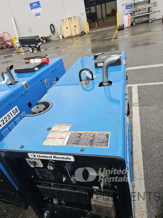 2021 Miller Welders Big Blue 500 Welder