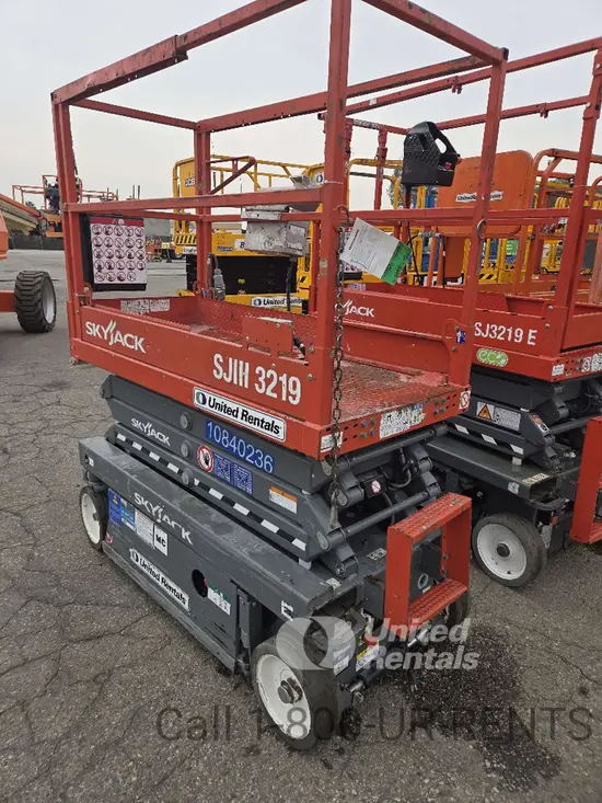 2018 Skyjack SJIII3219 Scissor Lift