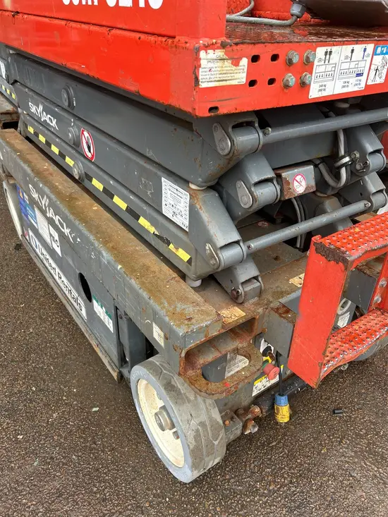 2016 Skyjack SJIII3219 Scissor Lift