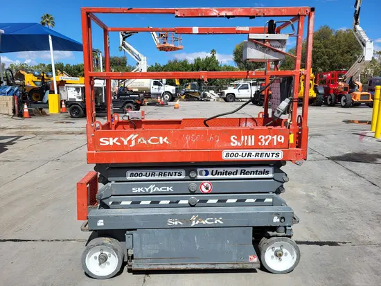 2017 Skyjack SJIII3219 Scissor Lift