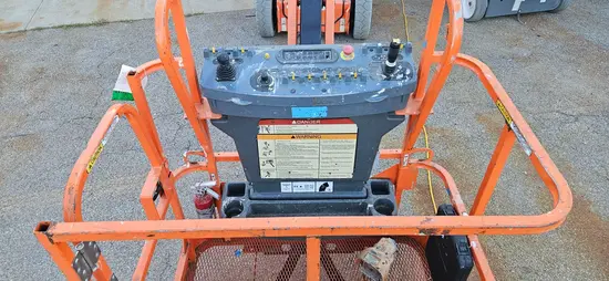 2016 JLG E300AJP Articulating Boom Lift
