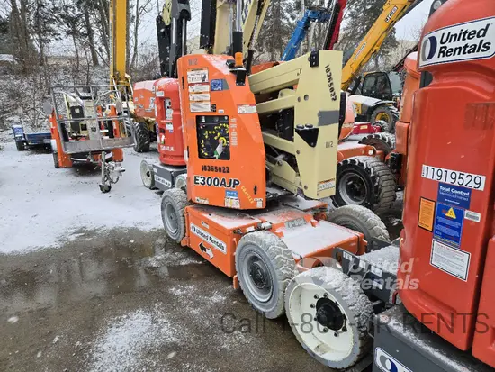 2015 JLG E300AJP Articulating Boom Lift