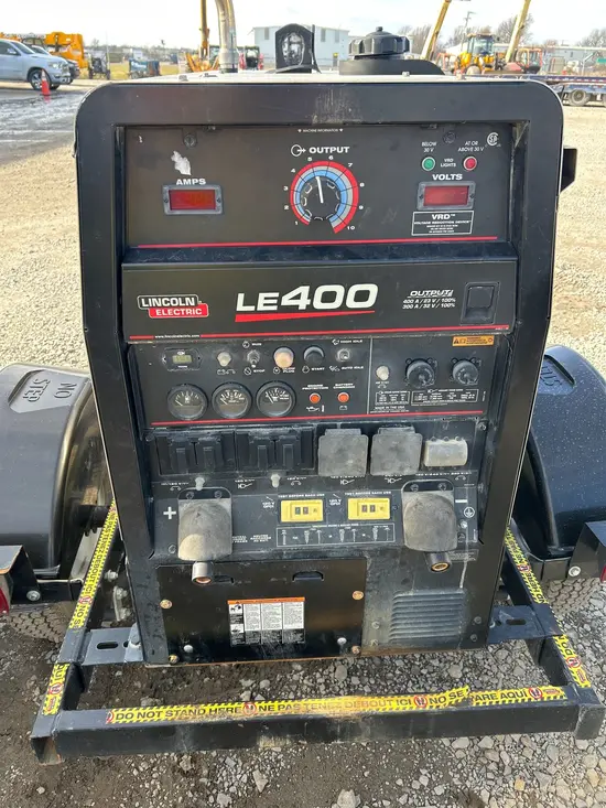2022 Lincoln Electric LE400 Welder