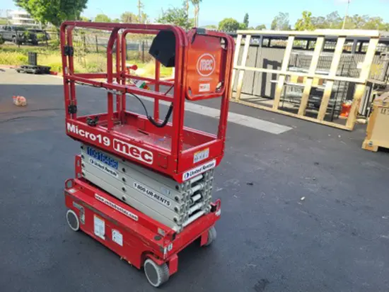 2019 MEC MICRO 19 Scissor Lift