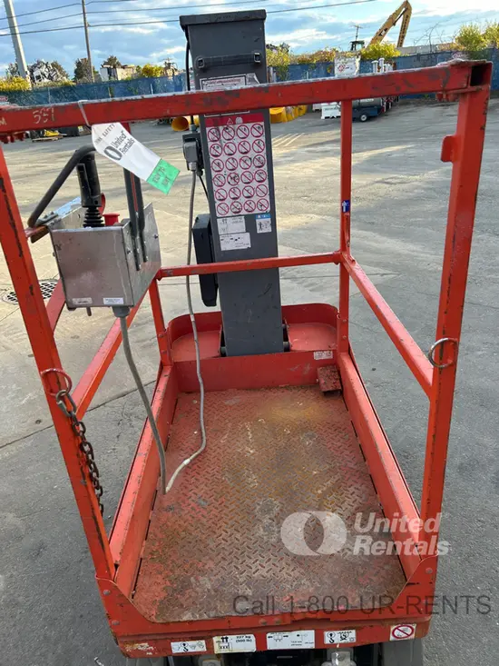 2017 Skyjack SJ12 Self-Propelled One-Person Lift