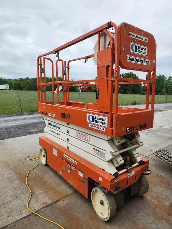 2019 Snorkel S3226E Scissor Lift