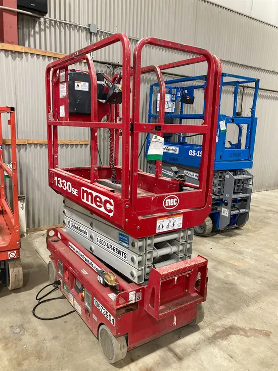2017 MEC 1330SE Scissor Lift