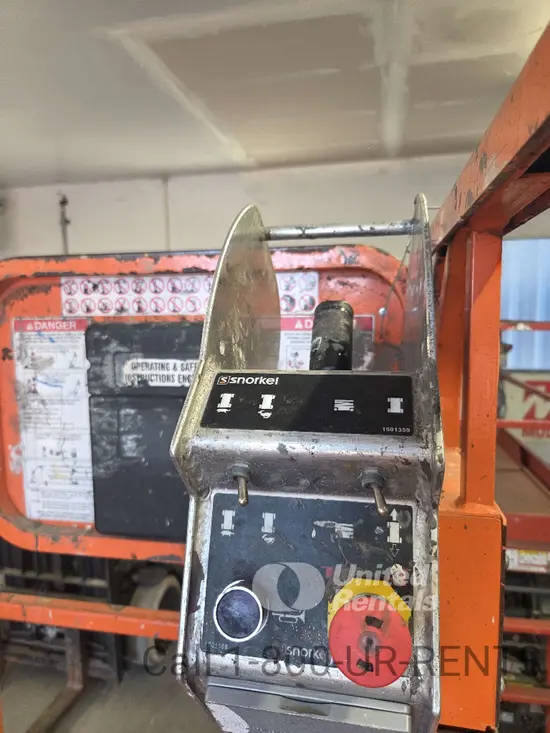 2020 Snorkel S3226E Scissor Lift