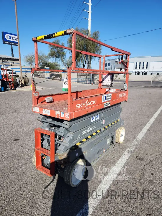 2017 Skyjack SJIII3226 Scissor Lift