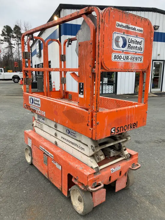 2018 Snorkel S3219E Scissor Lift