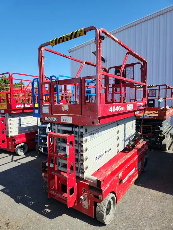 2017 MEC 4046SE Scissor Lift