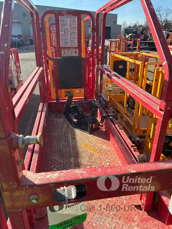 2019 MEC MICRO 26 Scissor Lift