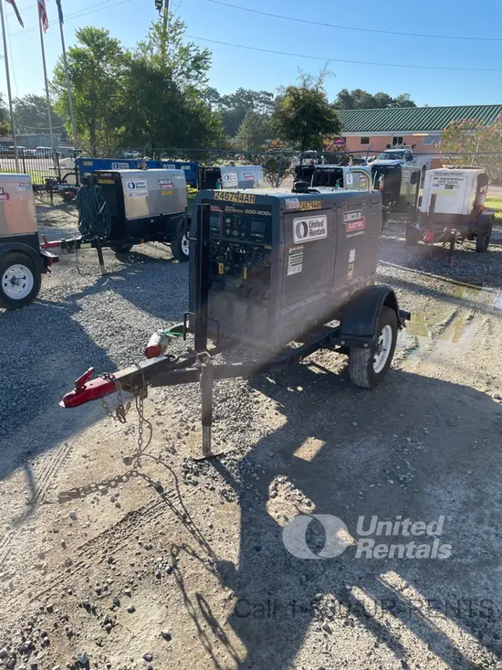 2020 Lincoln Electric DUAL MAVERICK Welder
