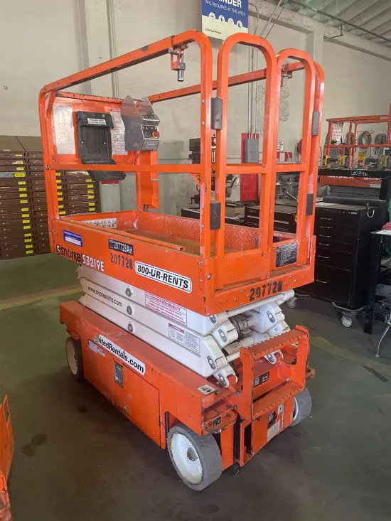 2018 Snorkel S3219E Scissor Lift