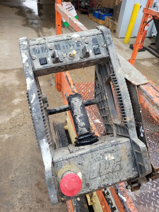 2017 JLG 1932R Scissor Lift