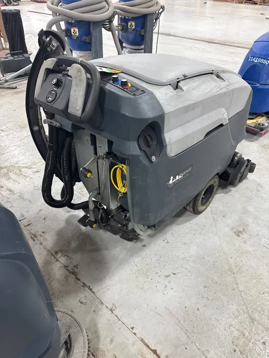 2020 Clarke SC 901 X32C Scrubber