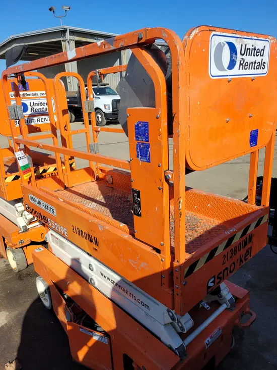 2018 Snorkel S3219E Scissor Lift