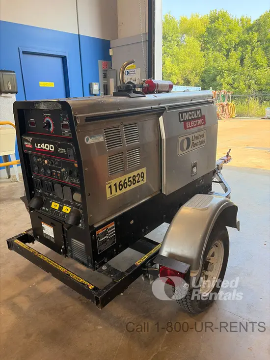 2023 Lincoln Electric LE400 Welder