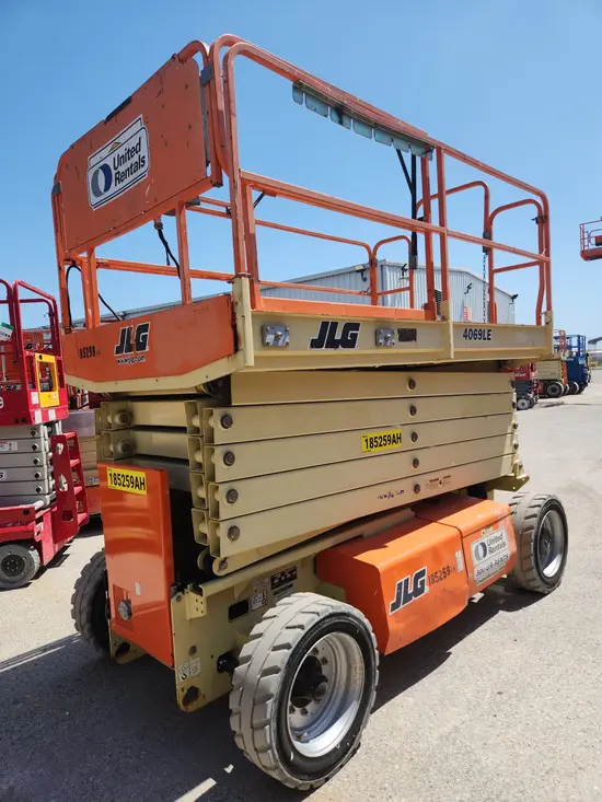 2017 JLG 4069LE Scissor Lift